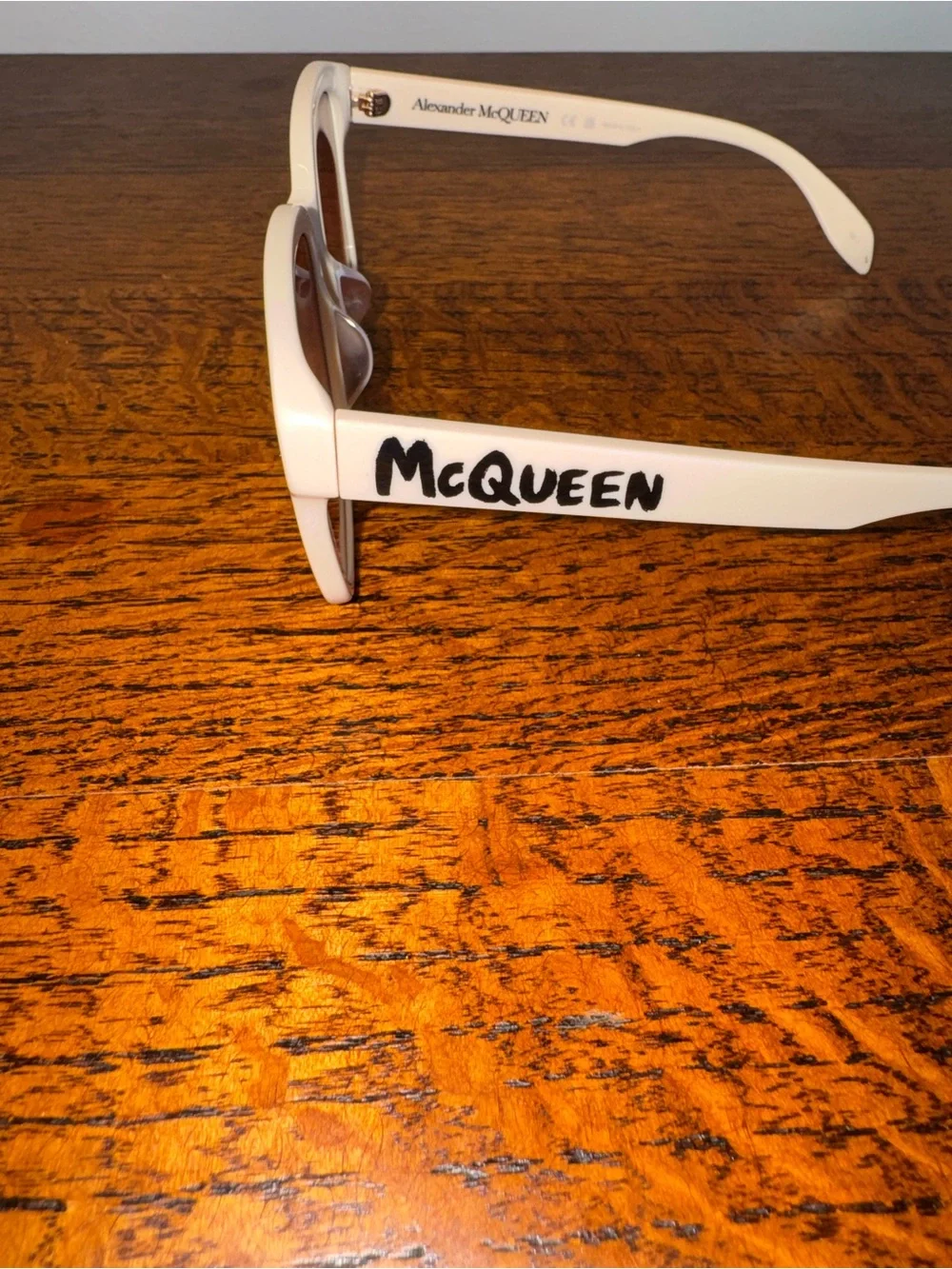 NWOT Alexander McQueen White/Cream Sunglasses with Pink Gradient Lenses